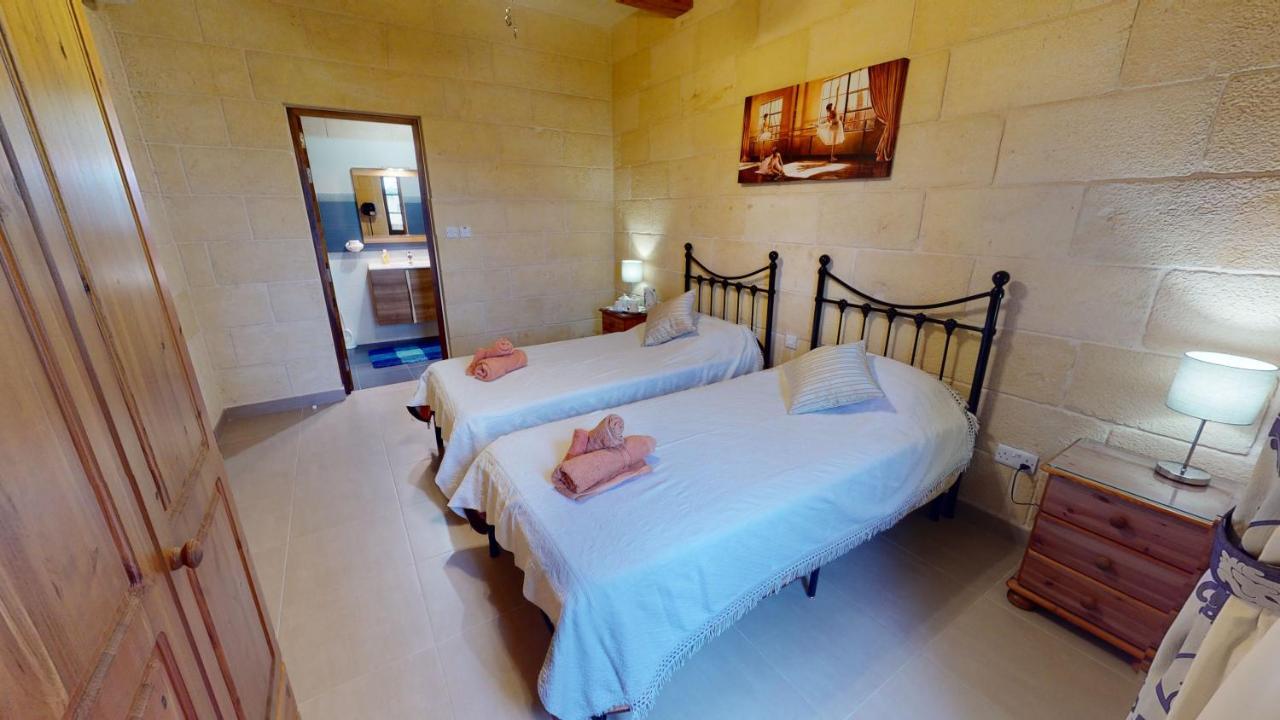 Qala Bed&Breakfast With Swimming Pool - Il-Wenniessa Exterior photo