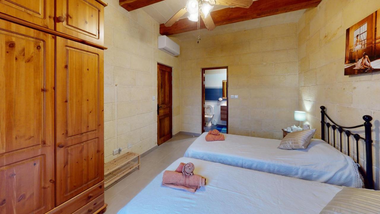 Qala Bed&Breakfast With Swimming Pool - Il-Wenniessa Exterior photo