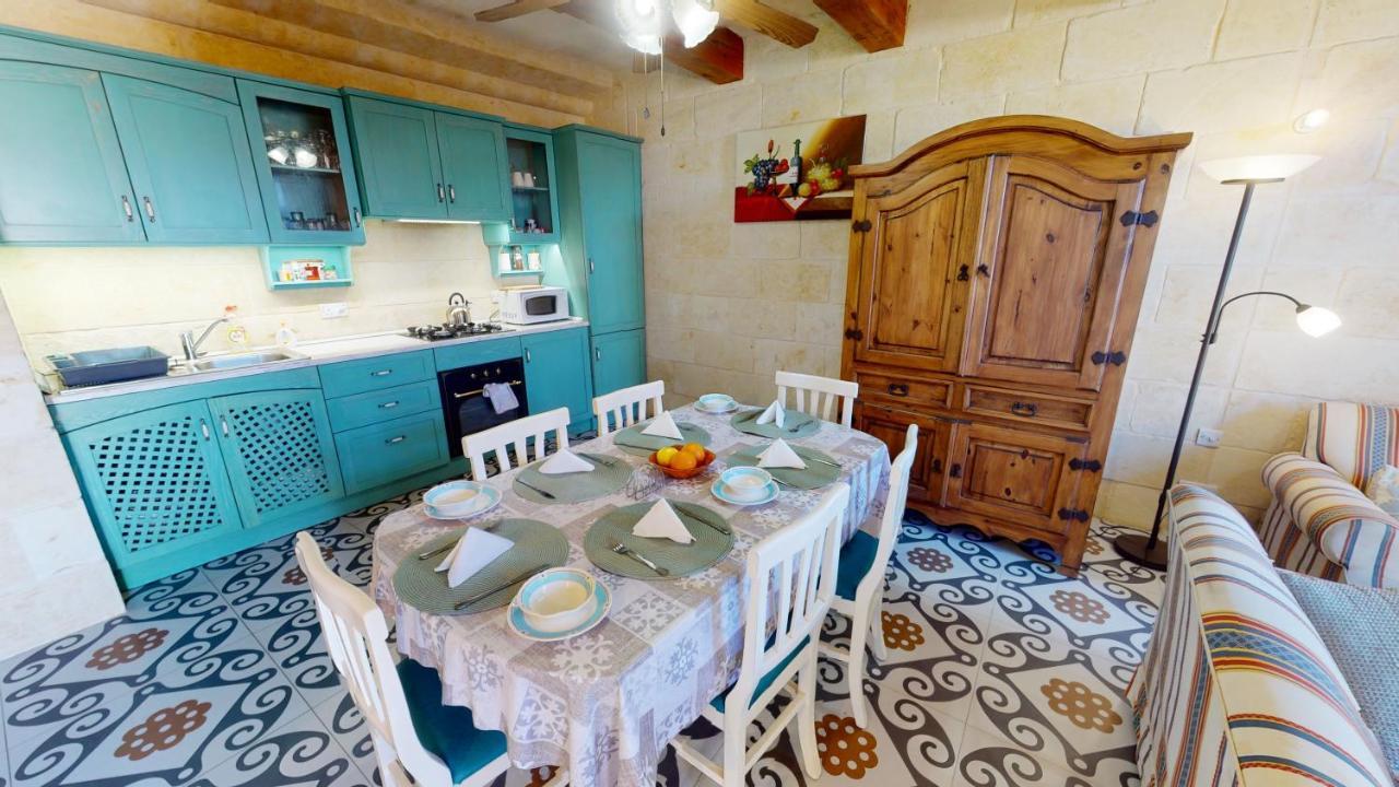 Qala Bed&Breakfast With Swimming Pool - Il-Wenniessa Exterior photo